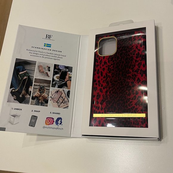 Richmond & Finch Phone case- Red Leopard - Picture 2 of 2